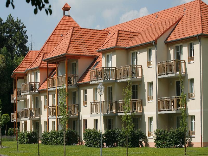 Residence Vtf Les Allees Du Green Levernois Eksteriør bilde