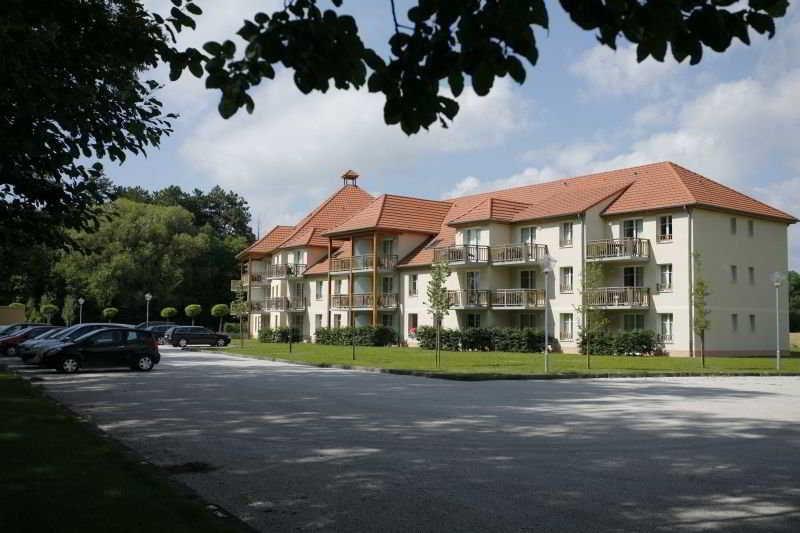 Residence Vtf Les Allees Du Green Levernois Eksteriør bilde