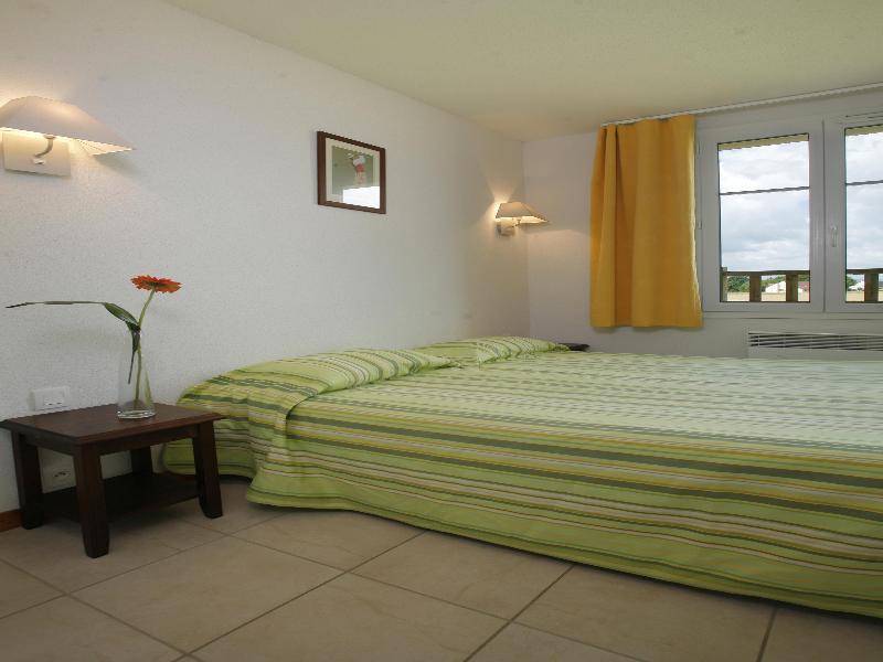 Residence Vtf Les Allees Du Green Levernois Eksteriør bilde