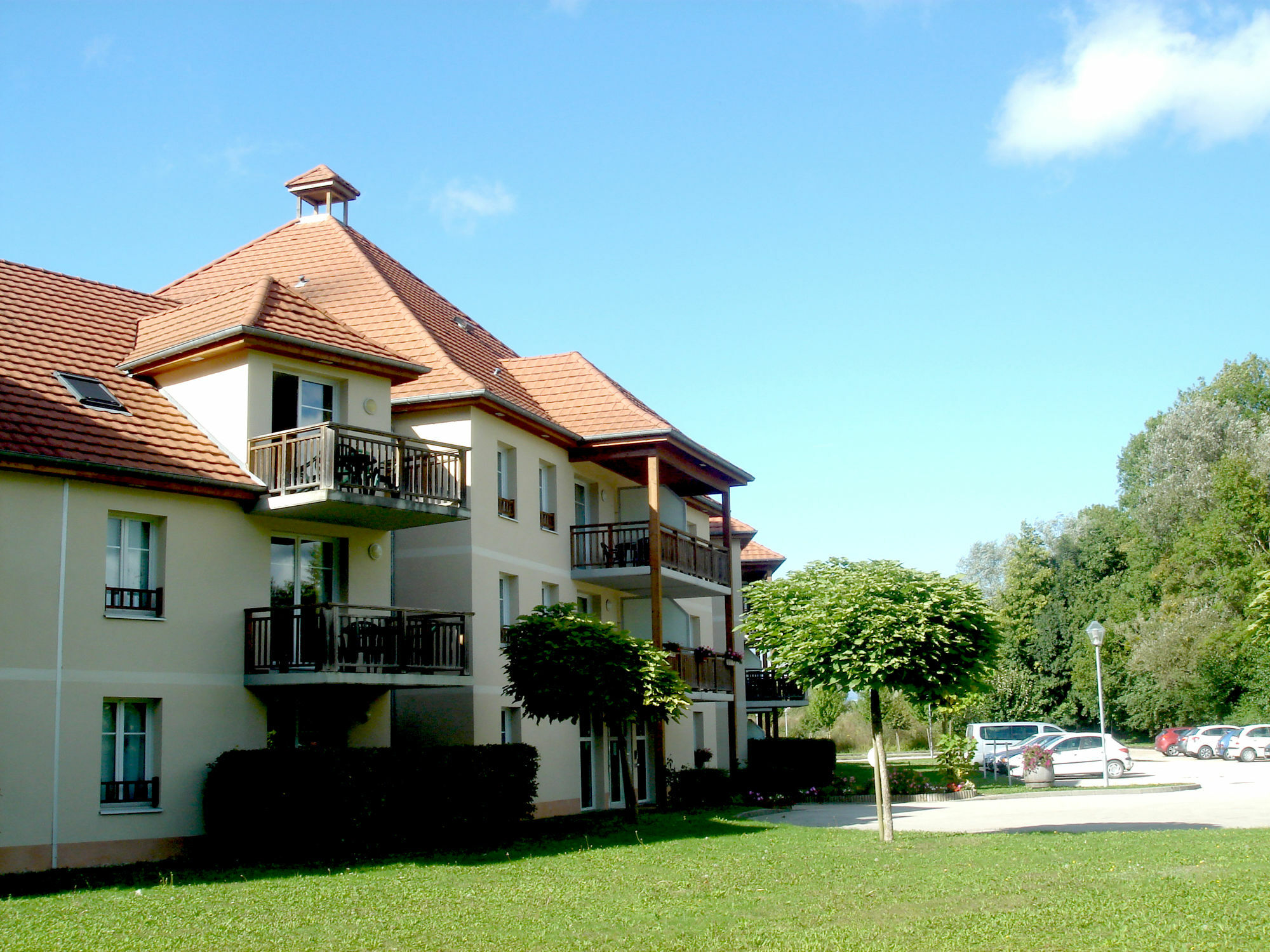 Residence Vtf Les Allees Du Green Levernois Eksteriør bilde
