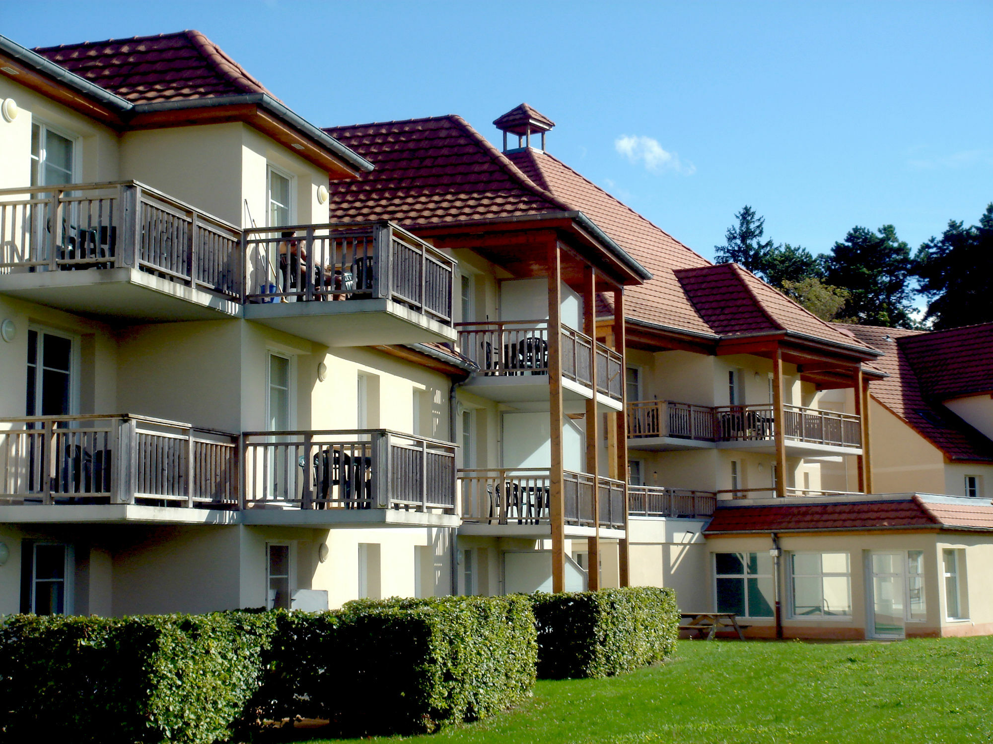 Residence Vtf Les Allees Du Green Levernois Eksteriør bilde