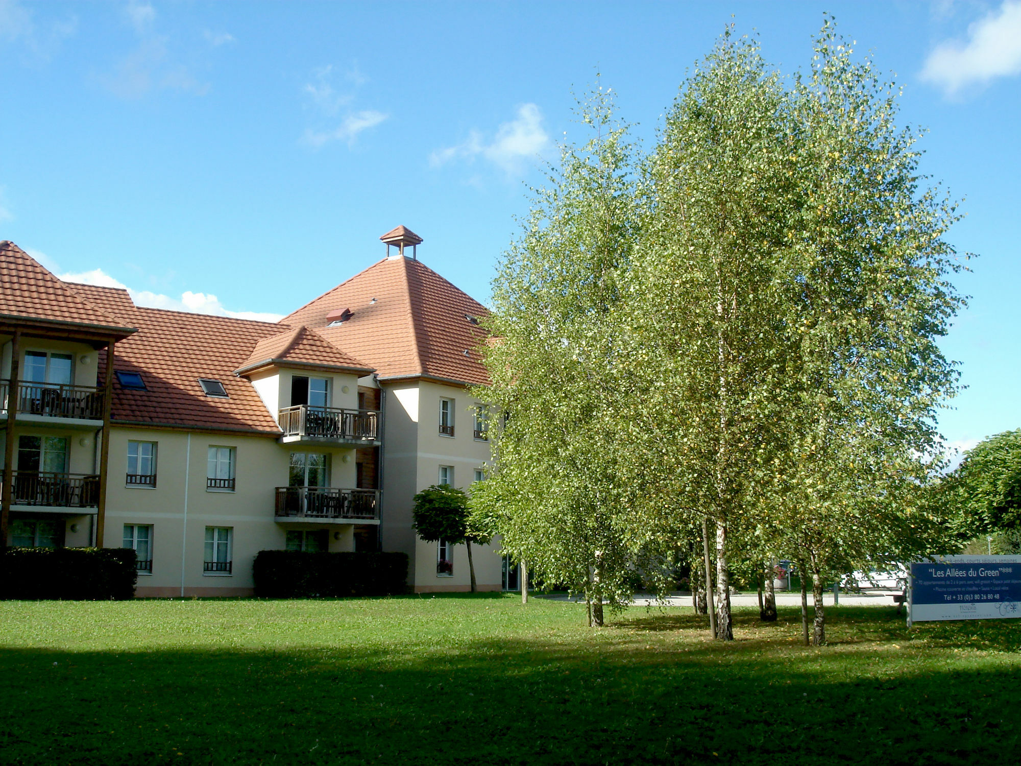 Residence Vtf Les Allees Du Green Levernois Eksteriør bilde